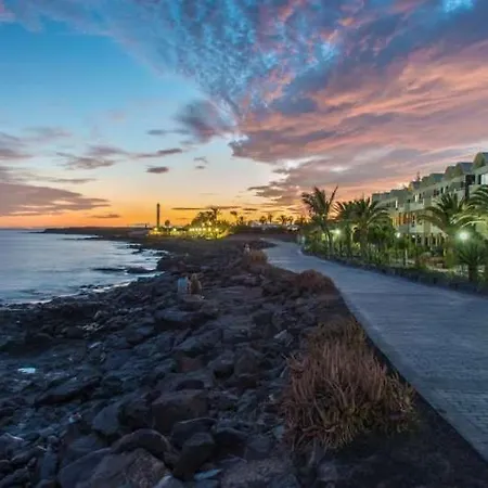 Puerto Del Carmen Sleeps 6 Pool Wifi Appartamento Puerto del Carmen (Lanzarote)