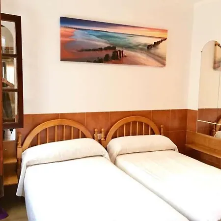 Puerto Del Carmen Sleeps 6 Pool Wifi